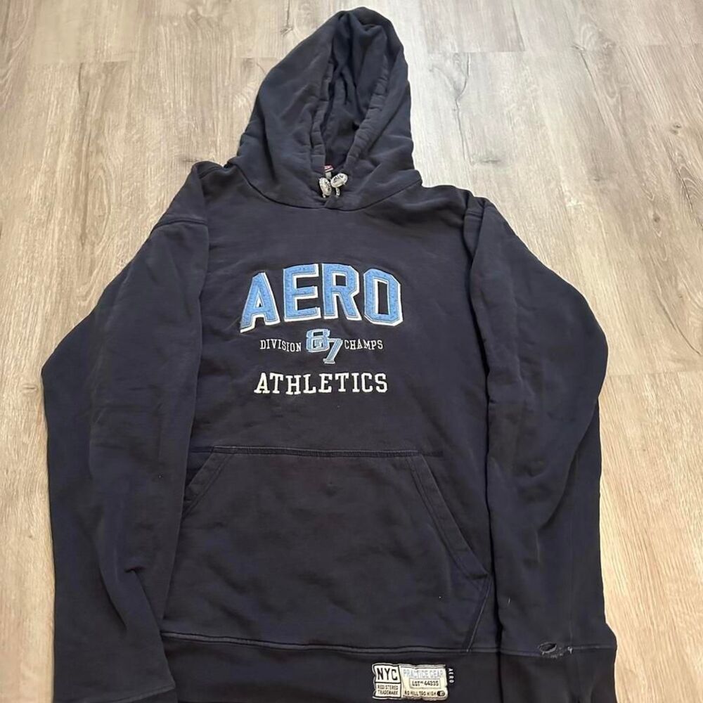 Aeropostale 2000's hoodie mens medium